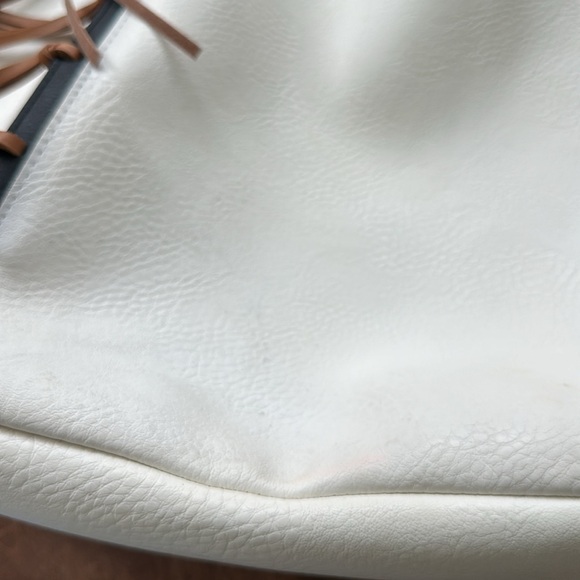 Jessica Simpson tore with fringe - Picture 5 of 5